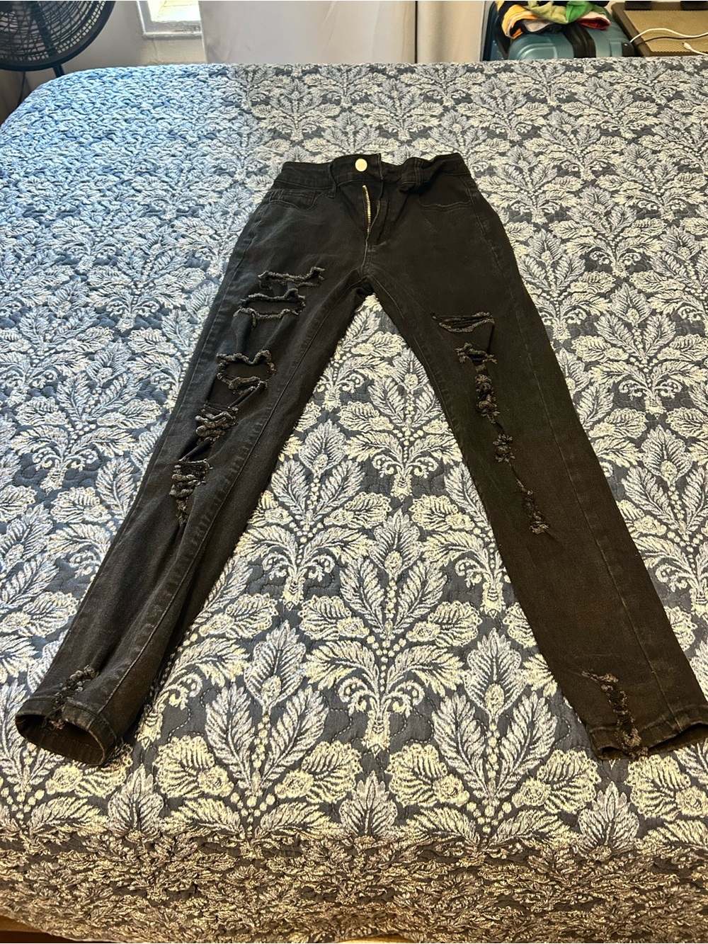 SHEIN Black Distressed Skinny Jeans